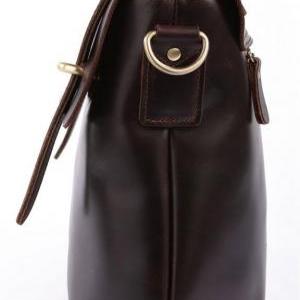 Gifts - Retro Leather Messenger Bag..