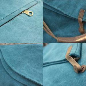 Gift - Blue Canvas Messenger Bag / ..